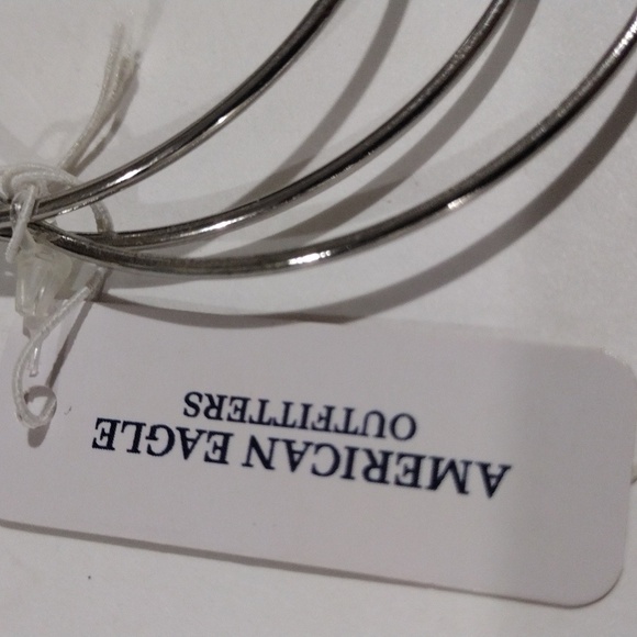 American Eagle Women's Bracelet Set – 3 Heart Bangles, Gold & Silver Jewelry - Picture 6 of 9